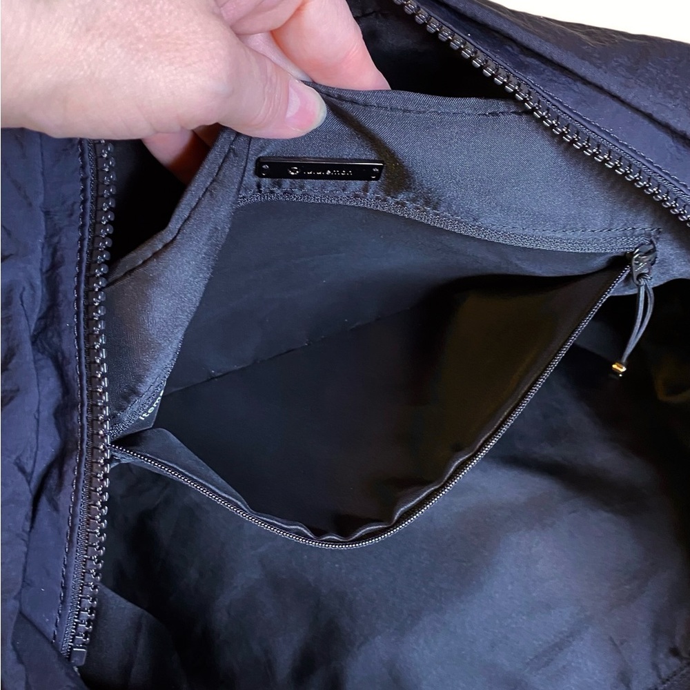 Lululemon Black Nylon Weekender Laptop Gym Tote Multi Pocket Bag - Picture 8 of 12